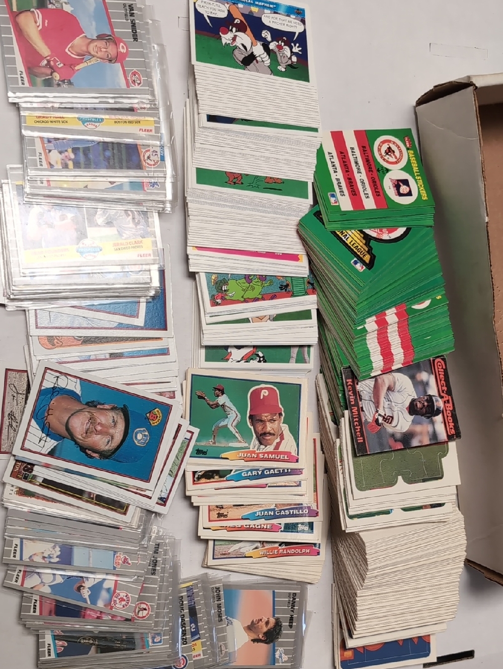 Baseball Card Lot - Almost Full 800 Count Box Assorted Cards, Stickers, Puzzels